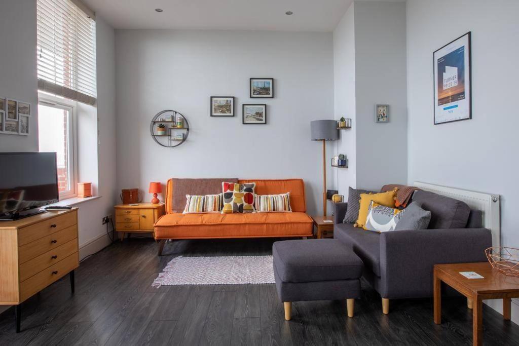 마게이트 Waves@Walpole - 2 Bed Flat With Amazing Sea Views 아파트 외부 사진