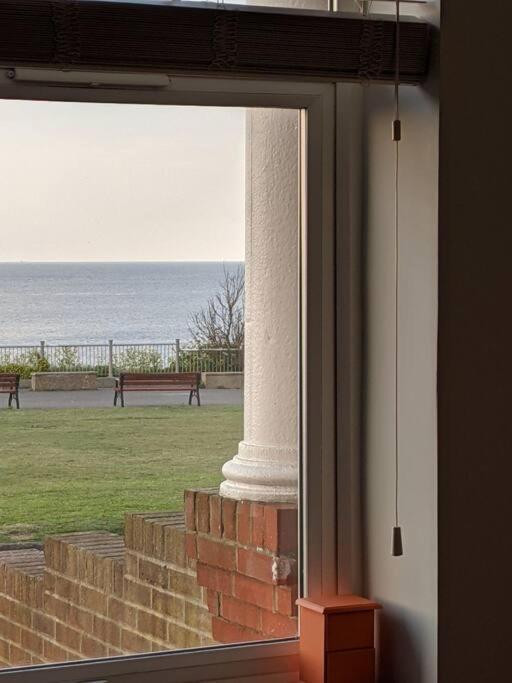 마게이트 Waves@Walpole - 2 Bed Flat With Amazing Sea Views 아파트 외부 사진